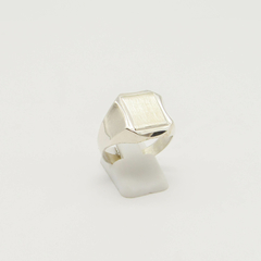 ANILLO SELLO DE HOMBRE HUECO PLATA S10