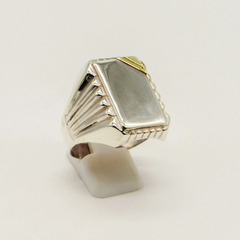 ANILLO SELLO DE HOMBRE HUECO PLATA CON APLIQUE DE ORO D1