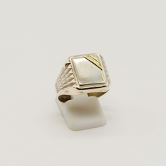 ANILLO SELLO DE HOMBRE HUECO PLATA CON APLIQUE DE ORO D12