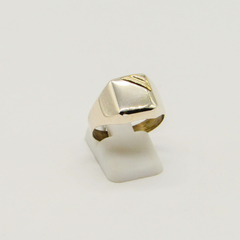 ANILLO SELLO DE HOMBRE HUECO PLATA CON APLIQUE DE ORO D27