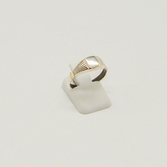 ANILLO SELLO DE HOMBRE HUECO PLATA CON APLIQUE DE ORO D52