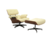 Poltrona Charles Eames com apoia- pé na internet