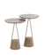Mesa lateral Lilly com base em concreto, design moderno e elegante, composta por duas mesas de diferentes alturas.