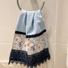 Toalha Lavabo Bella Azul na internet