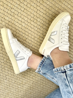 TENIS VERT BRANCO PRATA CD - comprar online