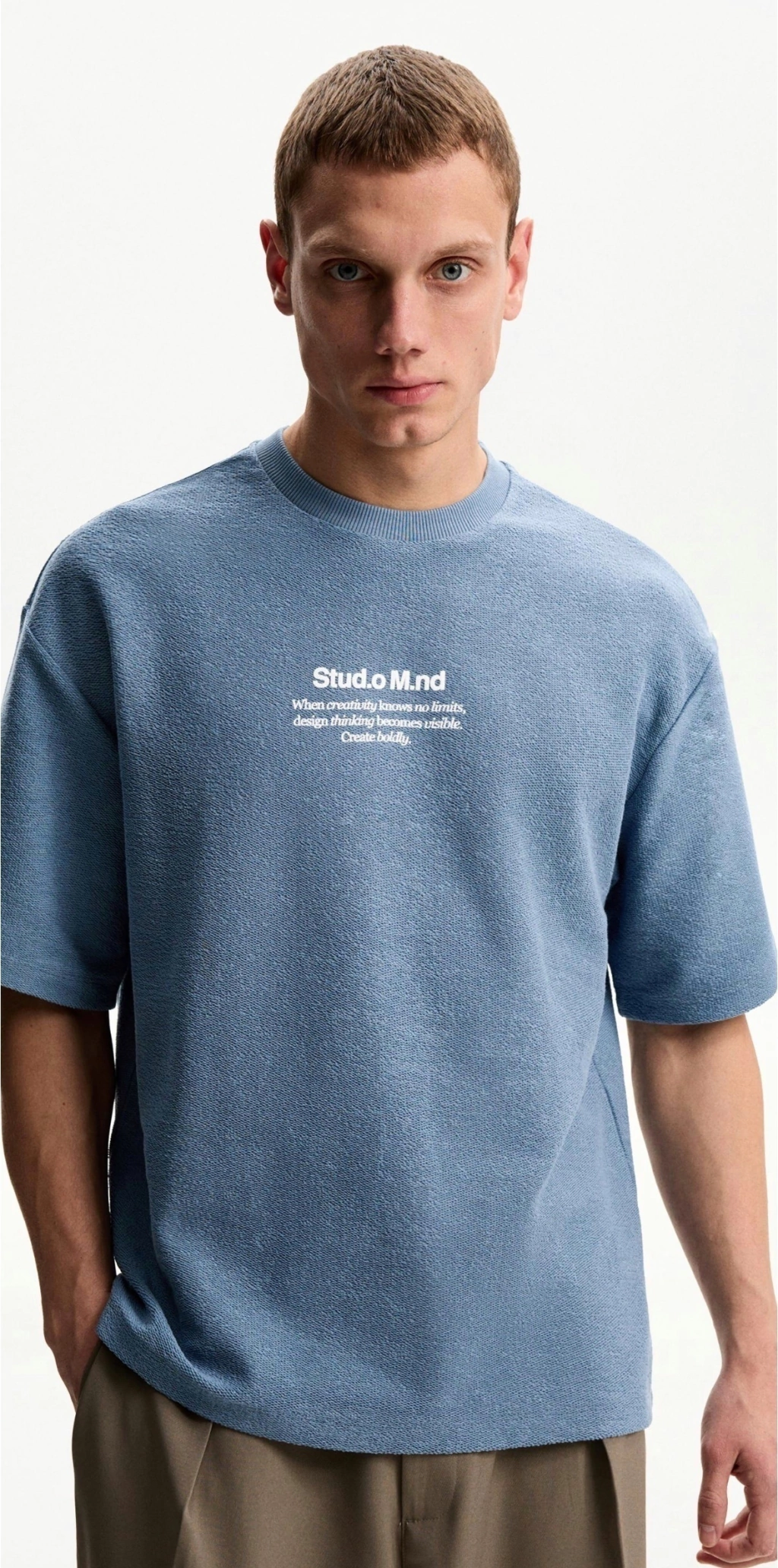 Camiseta felpa manga corta BERSHKA