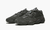 Yeezy 500 “Utility Black” na internet