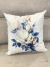 Capa de Almofada Floral Azul Veludo - comprar online