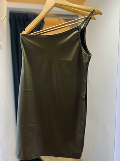 Vestido de un hombro