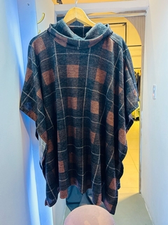 Poncho de lanilla