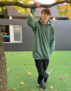 Canguro Polera en internet