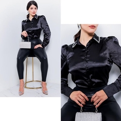 BLUSA SATIN CON APLICACION 1949