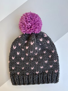 Gorro corazón gris y rosa - comprar online
