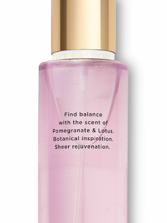 Body Splash Pomegranate & Lotus Balance Victoria's Secret - comprar online