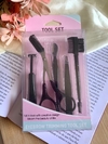 Kit Para Limpar E Modelar Sobrancelhas