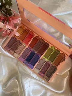 Paleta Moody Type Ruby Rose - comprar online