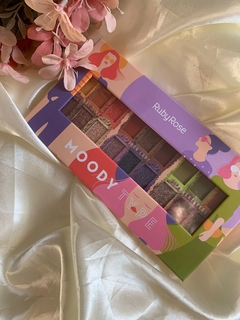 Paleta Moody Type Ruby Rose