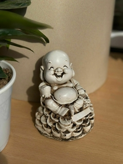 BUDA BEBE SOBRE MONEDAS 13CM RESINA - comprar online