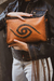 Eye Clutch en internet