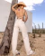 Calça Jeans Feminina Reta Cintura Alta com Aplicação Ana Castela Off White - Onamuh.on