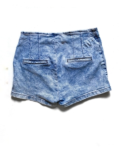 Short jeans pool