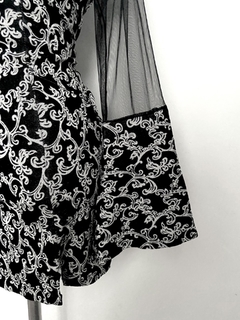 Vestido curto preto e branco - Brechó Flash Back