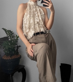 Blusa rendada na internet