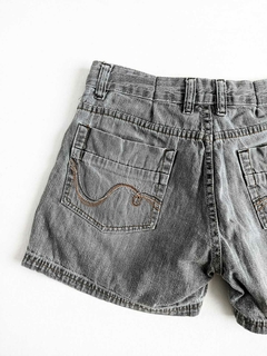 Short jeans cinza - comprar online