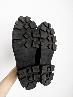 Mocassim tratorado na internet