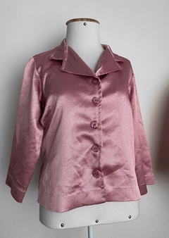 Camisa acetinada na internet