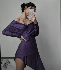 vestido roxo