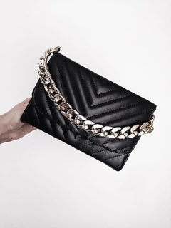 Bolsa de mão com alça corrente - comprar online