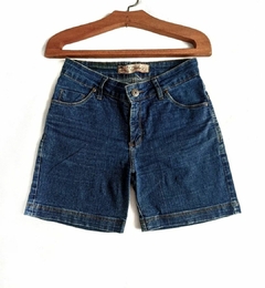 Short jeans