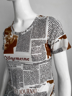 T-shirt jornal - comprar online
