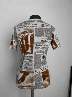 T-shirt jornal - comprar online