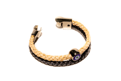 Bracelete em couro trançado preto e bege - comprar online