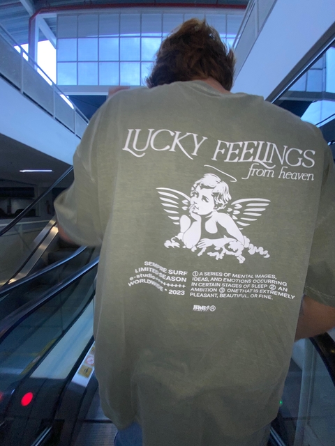 camiseta worldwide verde