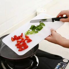 Imagem do Multiuso PVC Branca Tábua de Cozinha Para Cortar e Fatiar Carnes e Legumes Placa Culinária Média 33 x 20 cm Ingá