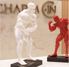 Escultura Bíceps na internet