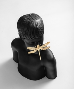 Escultura Menino Busto Libélula - comprar online