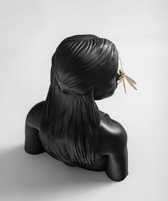 Escultura Busto Menina libélula / Preta - comprar online