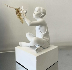 Escultura Menino Esperança