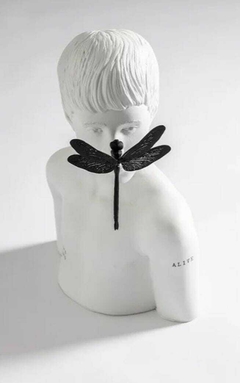 Escultura Menino Busto Libélula
