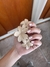 Broche Flowers Beige en internet