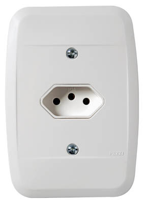 Tomada 2P+T Com Placa - 250V