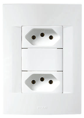 Tomada dupla 2P+T- 250V