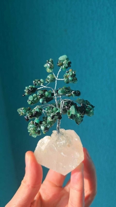 Árvore de Esmeralda com Base em Cristal - comprar online