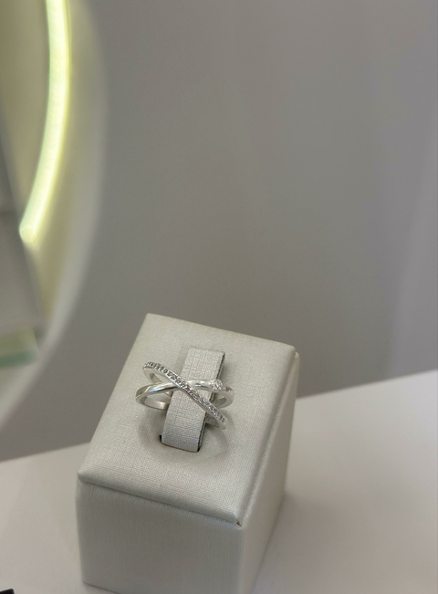 Anel dois fios liso e cravejado