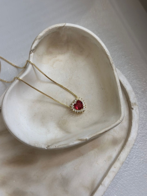 Colar coração cravejado