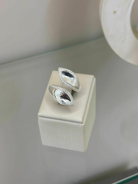 Anel Classic detalhado